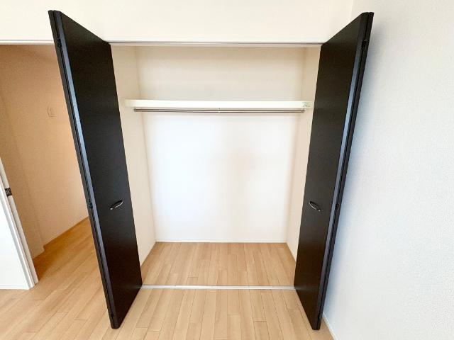 リバレイン202号室 収納