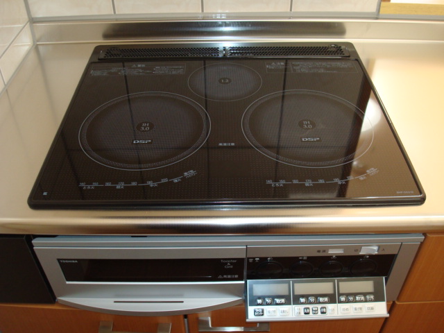 プリムベールⅠ201号室 IHクッキングヒーター