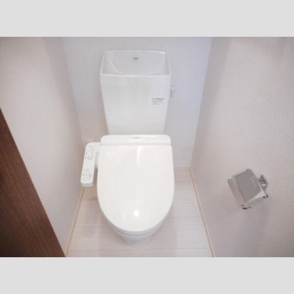 グレイシア306号室 温水洗浄暖房便座仕様です