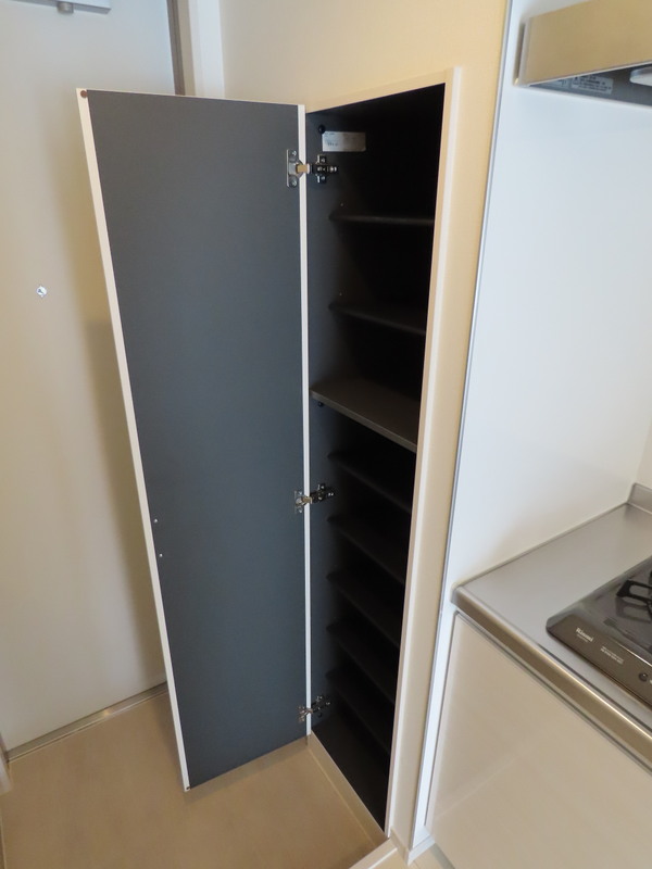 リブリ・サンライズ日進 玄関