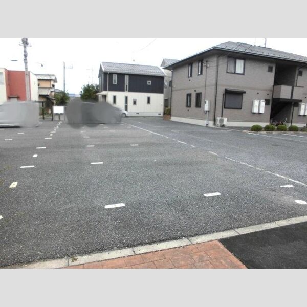 ベルテ　E201号室 駐車場