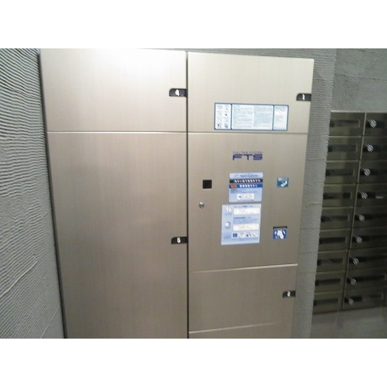 ブライズ西荻窪0102号室 宅配ボックス