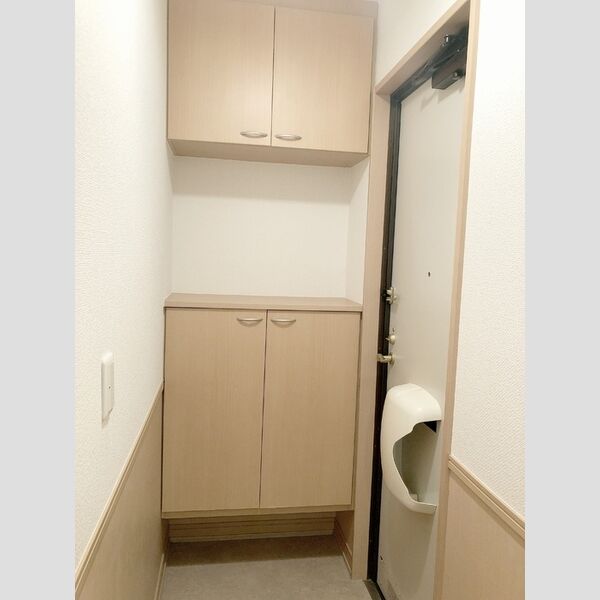 ガーデンコート飯倉台　B 玄関