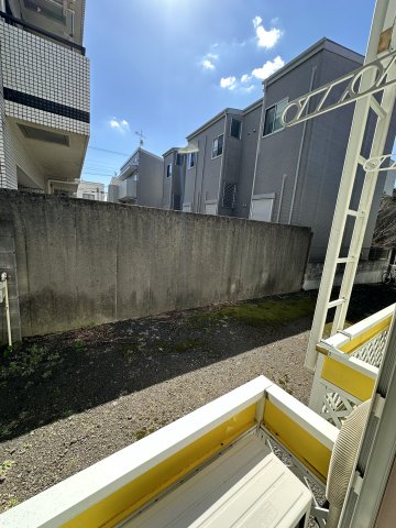 ヒルズ鶴間107号室 バルコニー