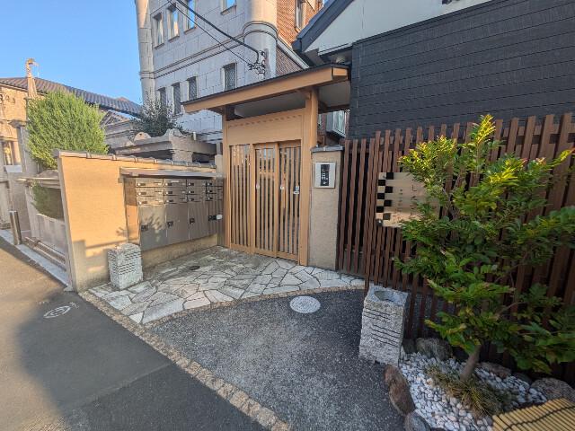 めぞんどかしぇっと弐 エントランス