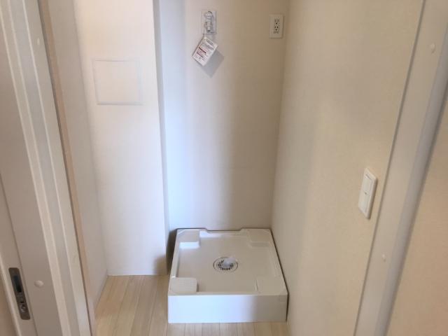 フォレスタ湘南201号室 洗濯機置場