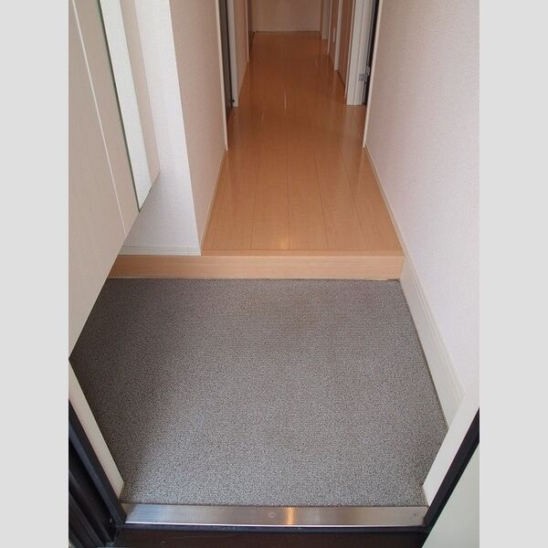 ラ・フォーレ日野台 玄関