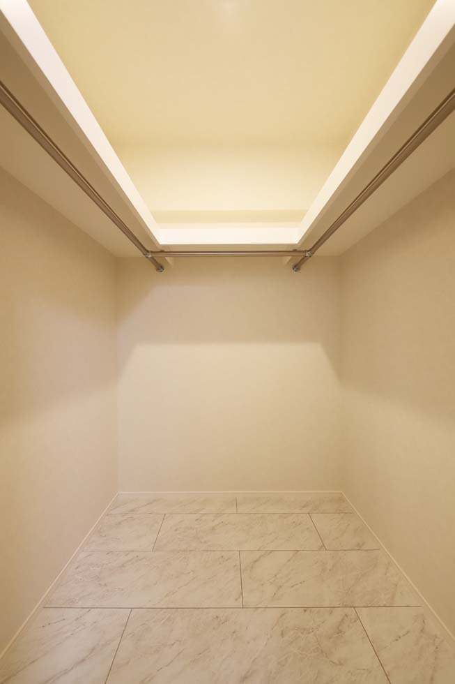 VERXEED　ASAKUSA8階 内観