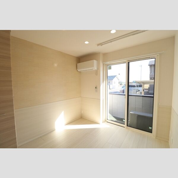 D-KISARIA　WⅠ101号室 洋室