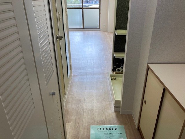 ロイヤルレゾン 玄関