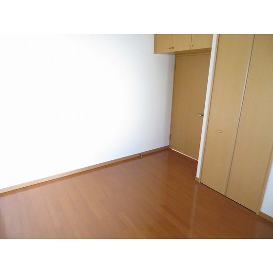 ロイヤルヒルズ浦和0305号室 洋室