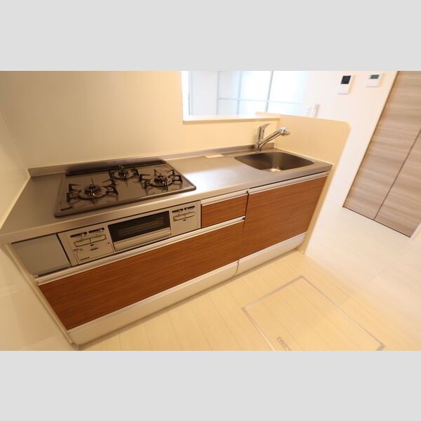 ルヴェデュソレイユ システムキッチン