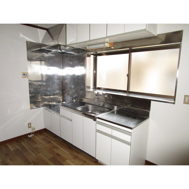 モアヒルズ　A棟 内観