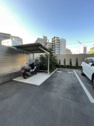 ガーラ・レジデンス川口並木パークサイド 駐車場