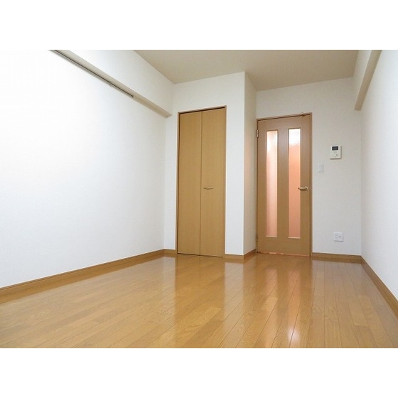 スパシエ フィールド 川口 内観