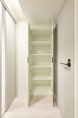 プラウドフラット本郷三丁目701号室 同建物別部屋の参考画像