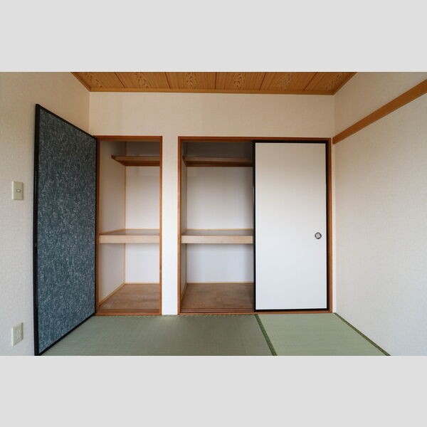 プレステージグランデ　Ⅱ ★押入★