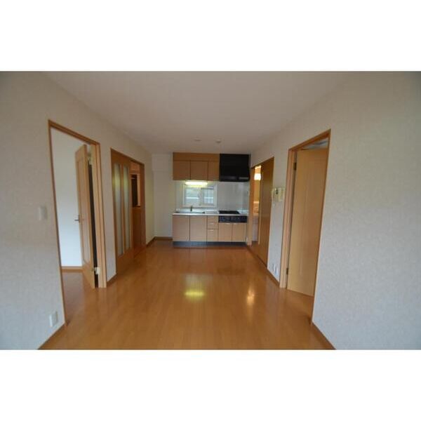 アコモード北原台105号室 リビング