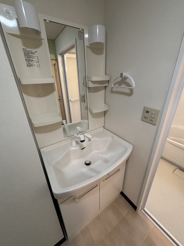 センターパーク新柏A棟(E-207A)2階 洗面所