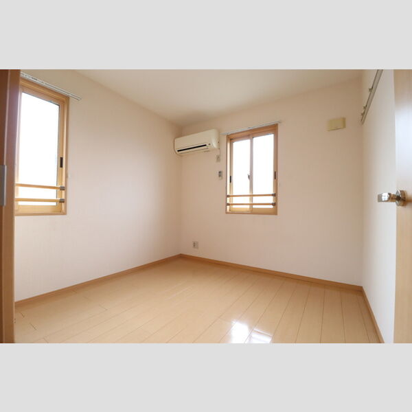 ソフィア・パル201号室 洋室