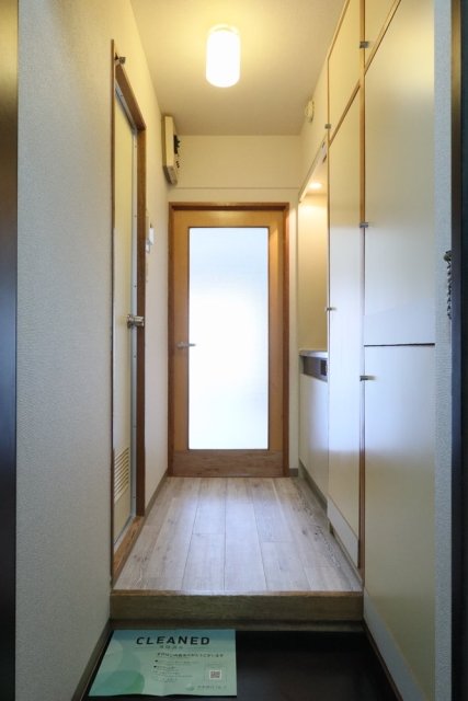 ＫＩＫビル 玄関