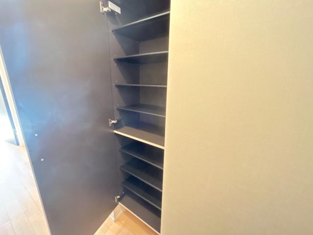 オリーブガーデン 下駄箱