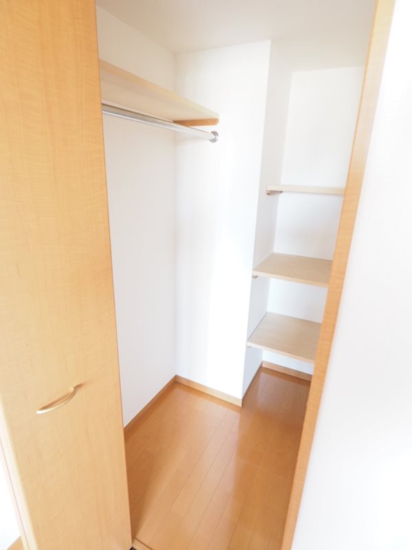 レジディア島津山6階 収納