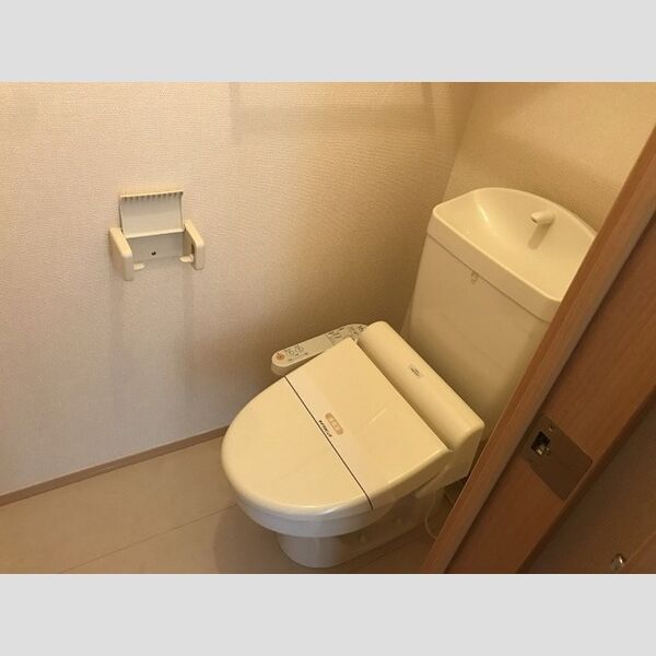 バリスサイト　A101号室 トイレ　温水洗浄暖房便座