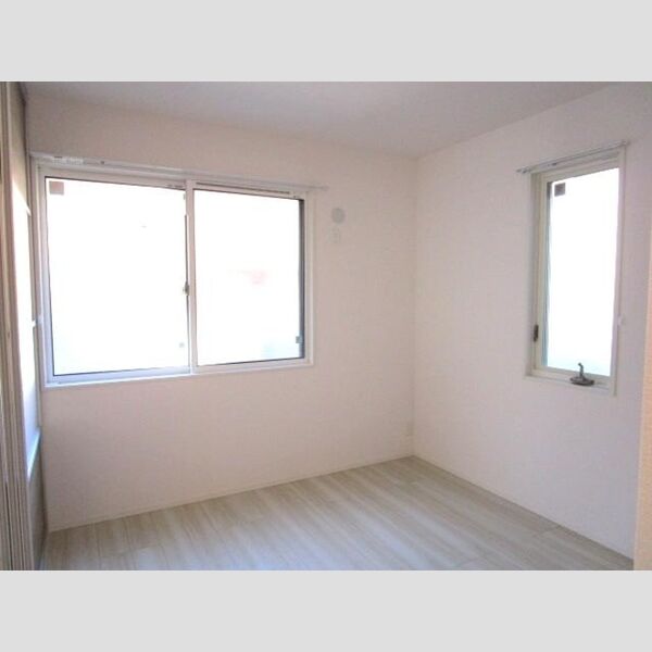 ソラーレ107号室 北側洋室