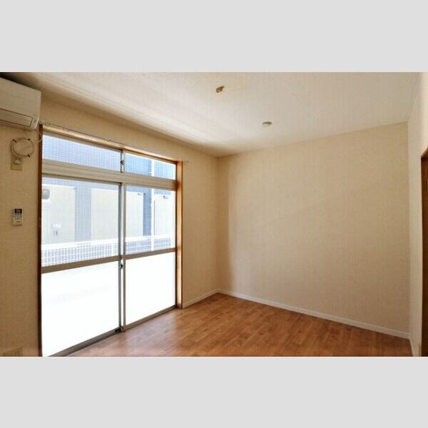 フラワーエステート 洋室