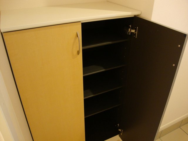 ルラーシュ 下駄箱