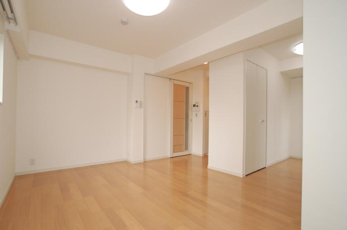 ステージファースト板橋区役所前アジールコート リビング