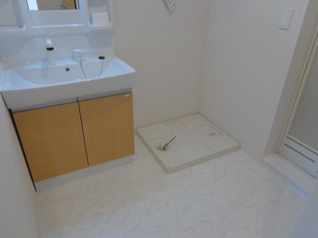 フォレスト 洗髪洗面化粧台