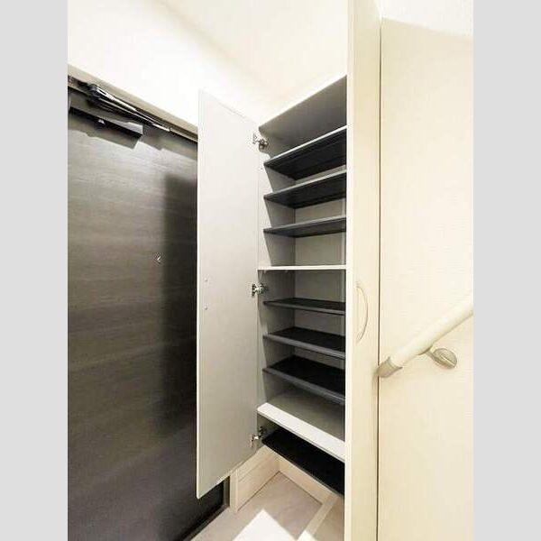 アヴァンス北小岩 玄関