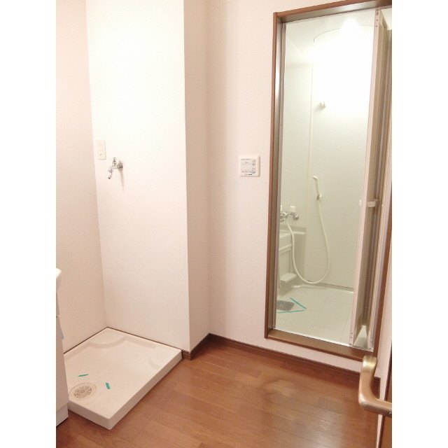 アンプルール フェール アミーⅡ102号室 内観