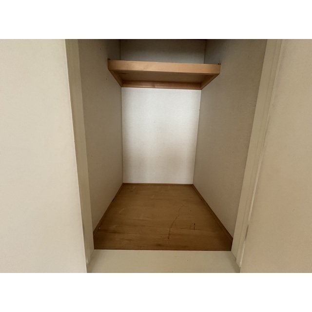 志木メゾネット B 内観