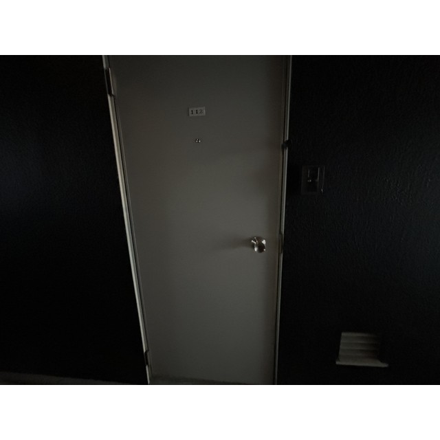 キャピタル八柱112号室 玄関