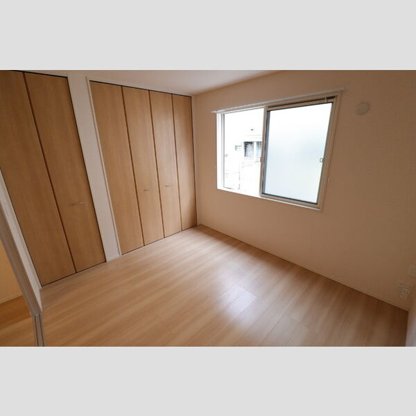 クレスト四谷101号室 リビング