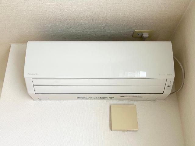 ブリリアント・ハイム エアコン