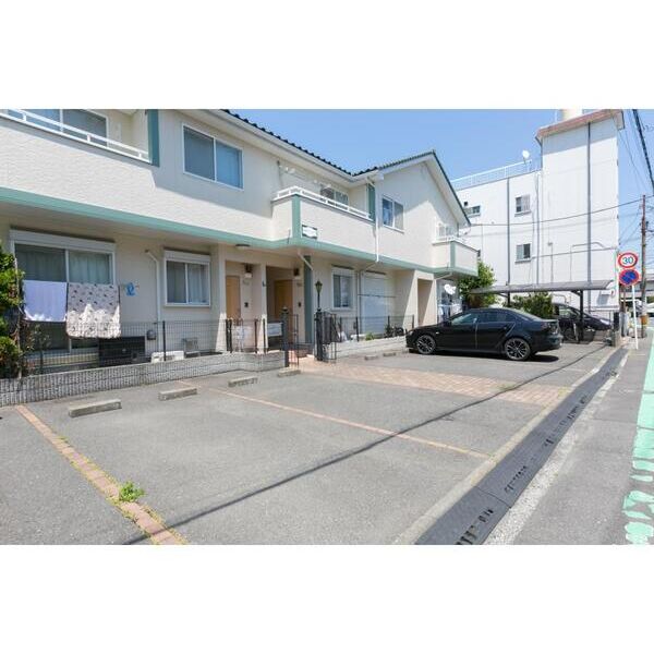 本牧グリーンハイツ102号室 駐車場