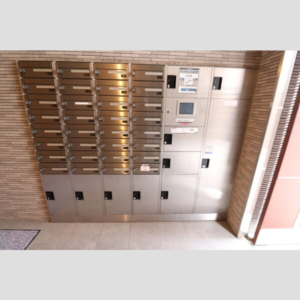 プリムヴェール 集合ポスト宅配ボックス