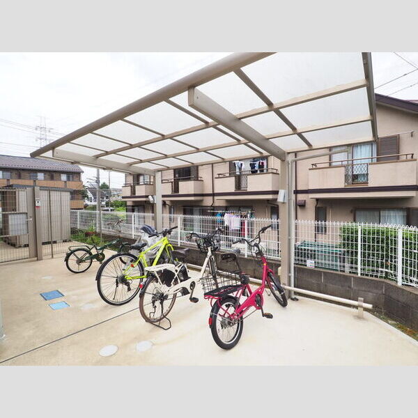 プライムフラット 駐輪スペース