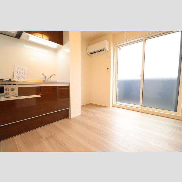 グリシーヌ303号室 DK