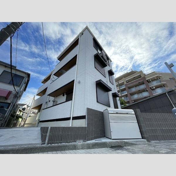 D Paina 神大寺301号室 建物外観