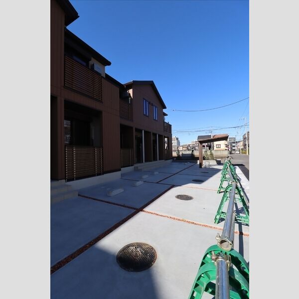 Crecia高松102号室 駐車場