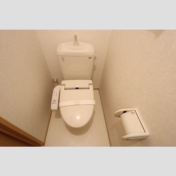 シェ・コパン トイレ(温水洗浄暖房便座)