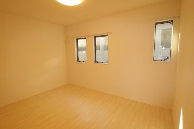 メゾン　デ　ファミーユＹⅡ201号室 洋室②