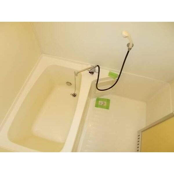 メゾングロワール0101号室 同建物別部屋の参考画像