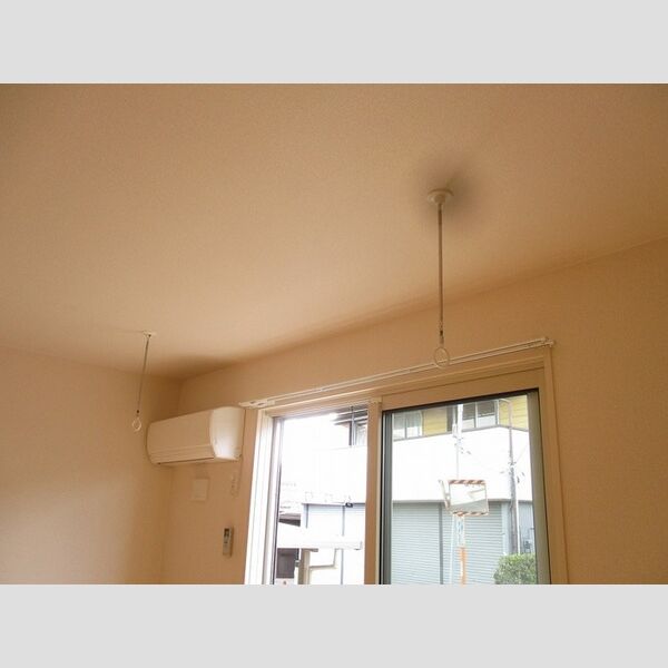 アルカディアハウス101号室 室内物干し