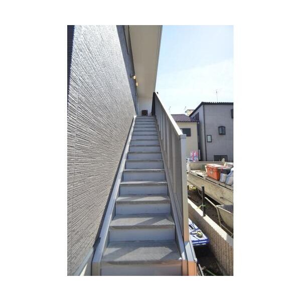 竹の塚3丁目戸建 エントランス